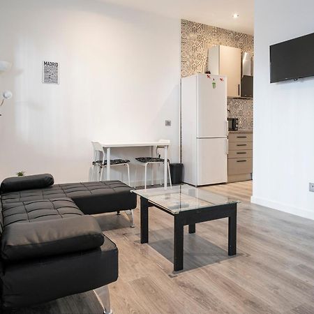 Hogar En Calle Lavapies 马德里 外观 照片