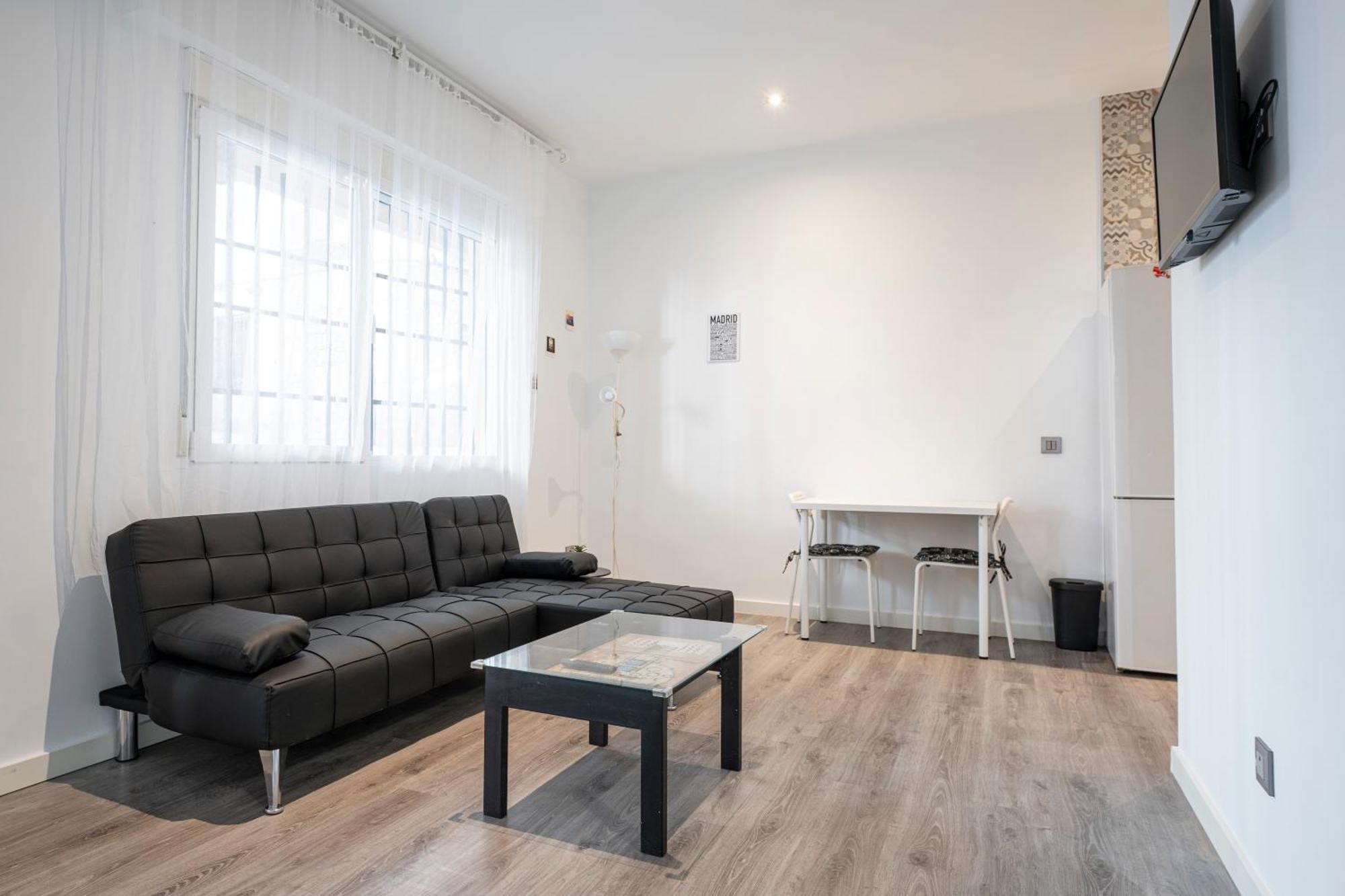 Hogar En Calle Lavapies 马德里 外观 照片